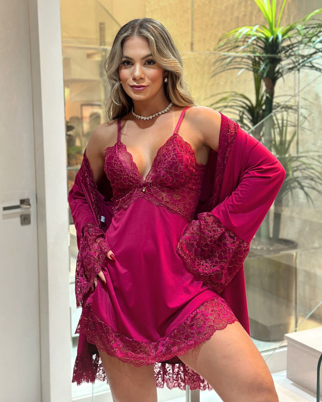 linha noite de luxo
linha noite
lingerie de luxo
LINGERIE
LADURRIE
CONJUNTOS
camisolas noturna
camisola
Conjunto Euphoria - Camisola + Robe e Calcinha