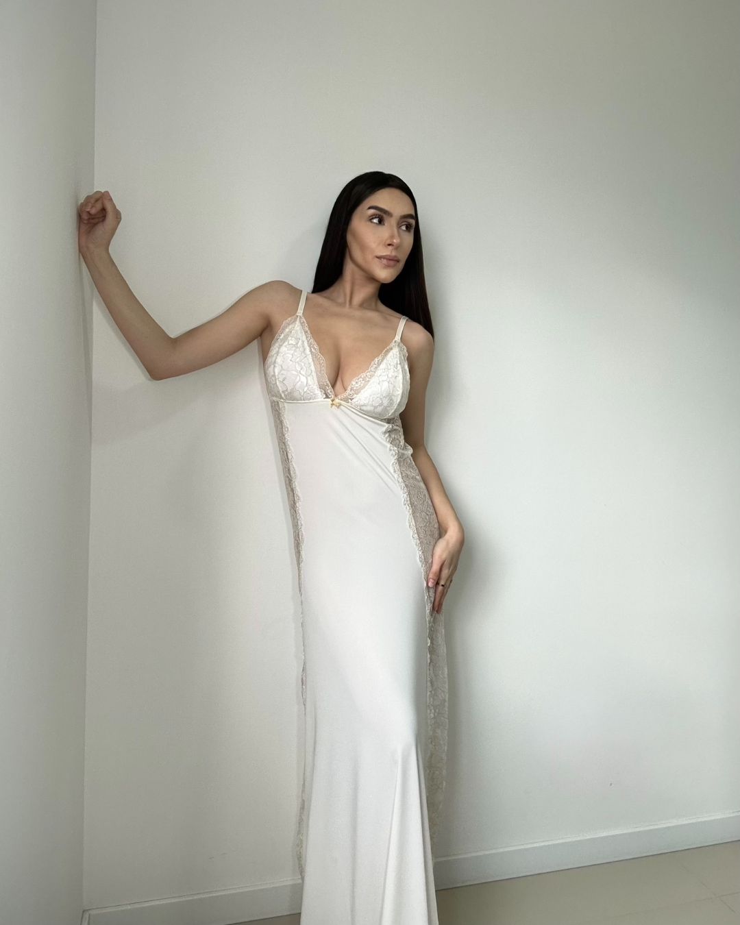 robe para noiva
robe noiva
NOIVA CAMISOLA
NOIVA
linha noite de luxo
linha noite
LINGERIE NOIVA
lingerie de luxo
LINGERIE
LADURRIE
JADORE
CONJUNTOS
Conjunto marfim
Conjunto J’adore - Camisola Longa + Calcinha
camisolas noturna
camisolas
CAMISOLA NOIVA
camisola