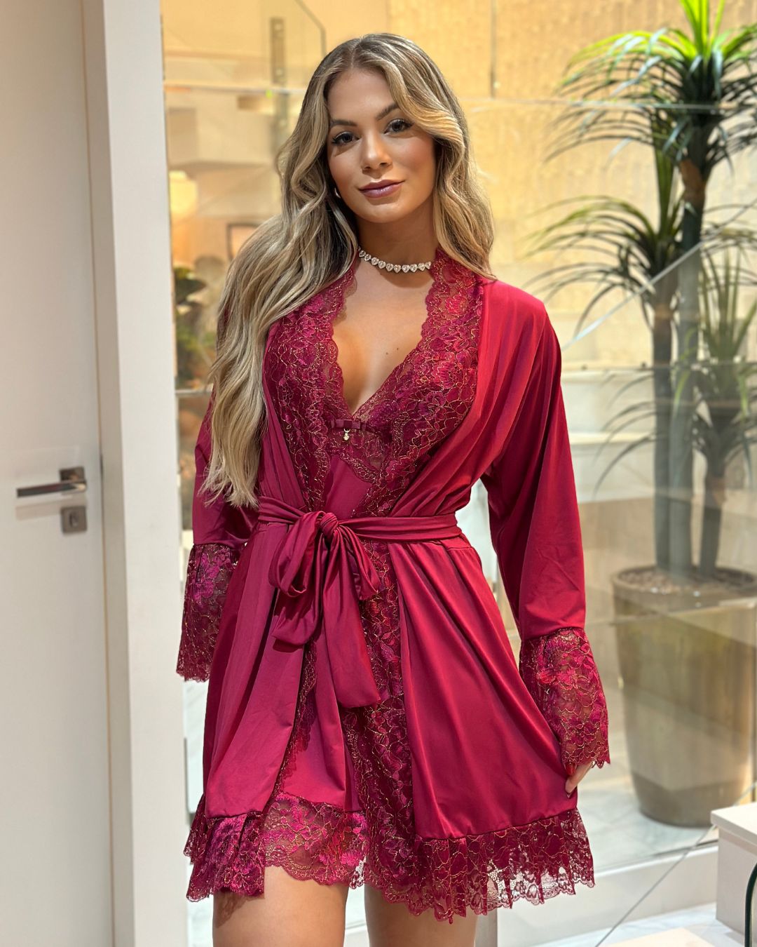 linha noite de luxo
linha noite
lingerie de luxo
LINGERIE
LADURRIE
CONJUNTOS
camisolas noturna
camisola
Conjunto Euphoria - Camisola + Robe e Calcinha