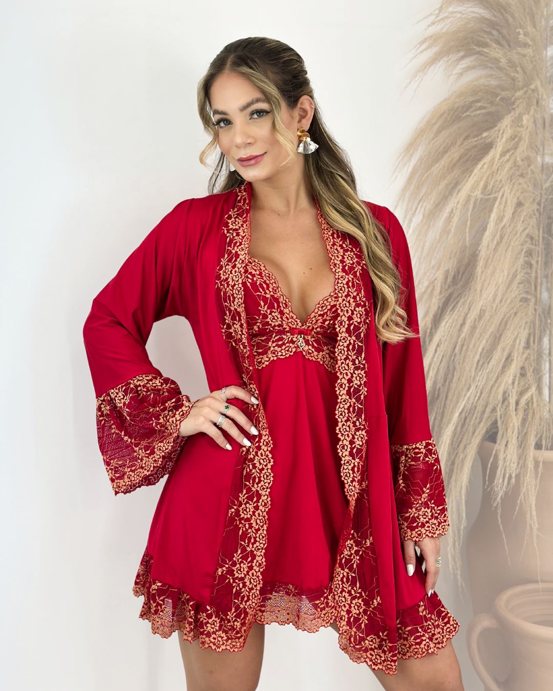 linha noite de luxo
linha noite
lingerie de luxo
LINGERIE
LADURRIE
CONJUNTOS
Conjunto Valentino - Camisola + Robe e Calcinha
camisolas noturna
camisola
