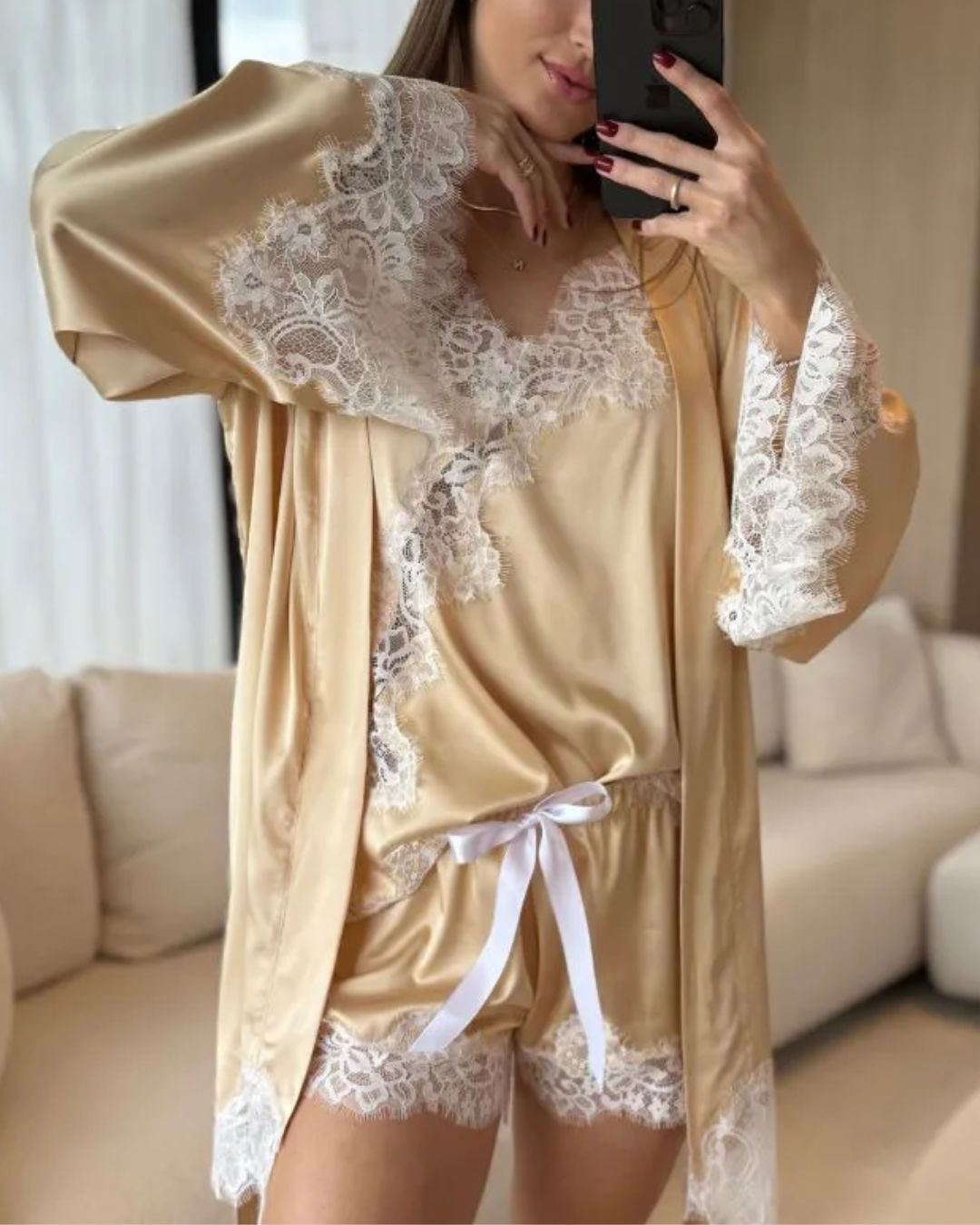 Tendência 2026: pijamas elegantes e confortáveis para usar dentro e fora de casa | LADURRIE