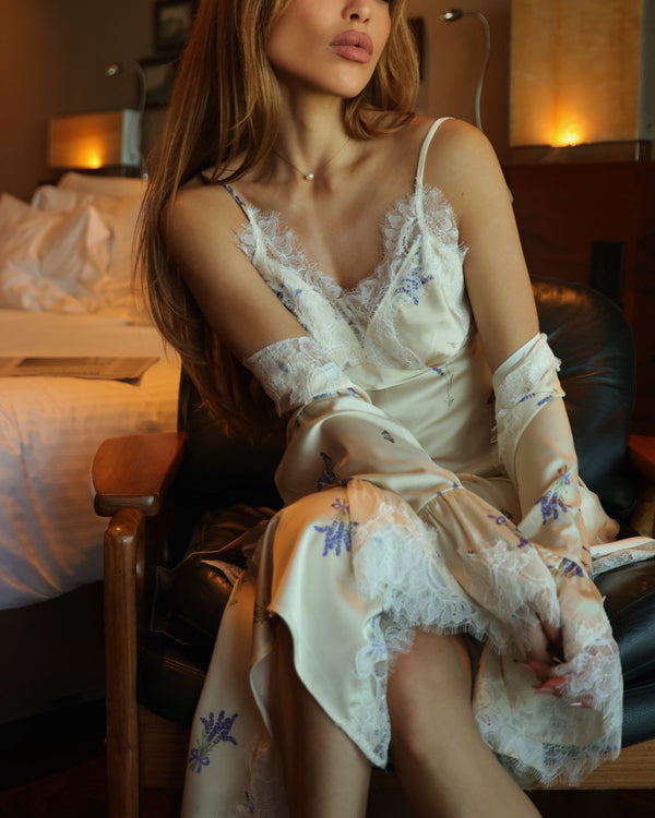 pijama cetim

pijama

lingerie de luxo

LINGERIE

LADURRIE

CONJUNTOS

Conjunto Rive d’Or Camisola

Conjunto La Chambre Dorée Camisola

Robe Midi & Calcinha Com Renda Em Cetim