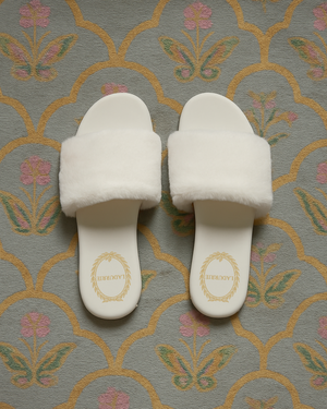 RASTEIRINHA

CHINELO NOIVA

CHINELO DE LUXO

CHINELO CHIQUE

Chinelo Blanche Ladurrie

