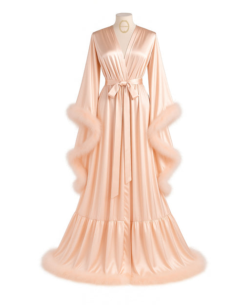 Robe La Duchesse Or em Cetim & Plumas