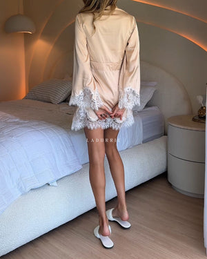 RASTEIRINHA

CHINELO NOIVA

CHINELO DE LUXO

CHINELO CHIQUE

Chinelo Blanche Ladurrie

Chinelo Pelúcia

