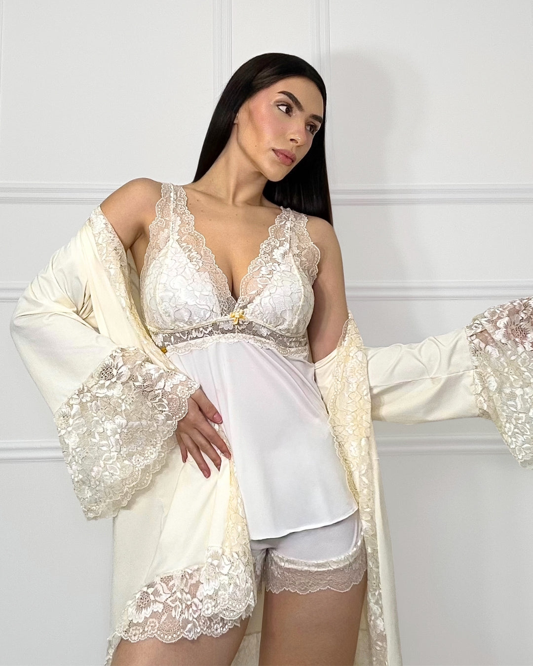 robe para noiva

robe noiva

NOIVA CAMISOLA

NOIVA

linha noite de luxo

linha noite

LINGERIE NOIVA

lingerie de luxo

LINGERIE

LADURRIE

JADORE

CONJUNTOS

Conjunto marfim

Conjunto Baby-Doll J’adore

camisolas noturna

camisolas

CAMISOLA NOIVA

baby dool

