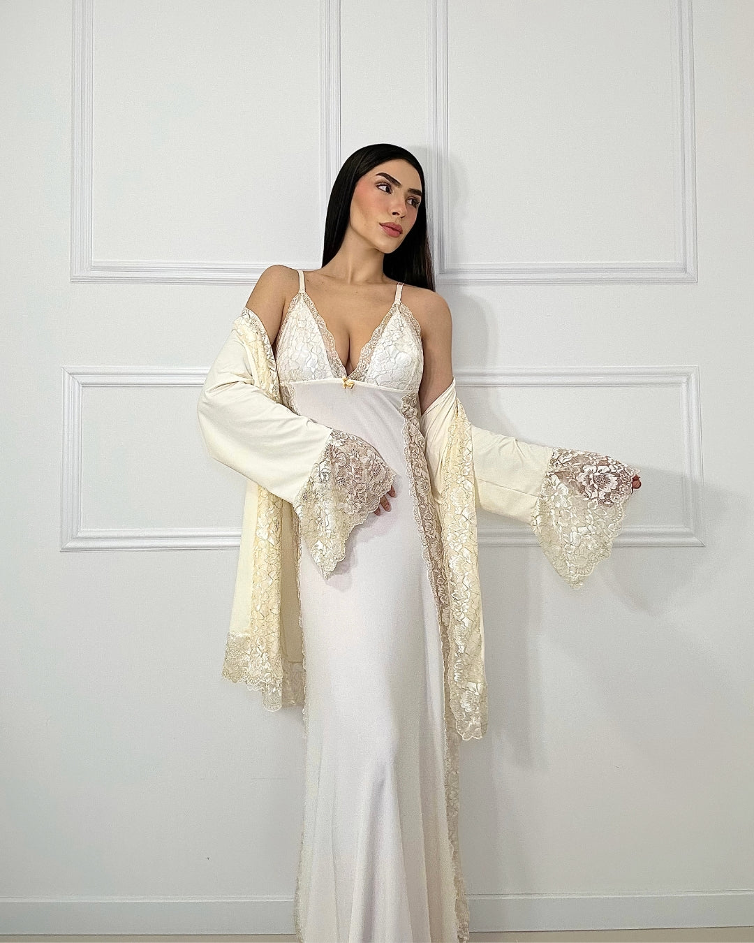 robe para noiva

robe noiva

NOIVA CAMISOLA

NOIVA

linha noite de luxo

linha noite

LINGERIE NOIVA

lingerie de luxo

LINGERIE

LADURRIE

JADORE

CONJUNTOS

Conjunto marfim

Conjunto J’adore - Camisola Longa + Calcinha

camisolas noturna

camisolas

CAMISOLA NOIVA

camisola


