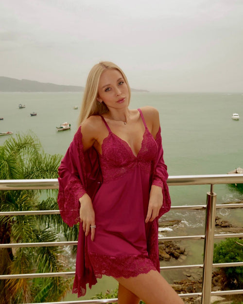 linha noite de luxo

linha noite

lingerie de luxo

LINGERIE

LADURRIE

CONJUNTOS

Conjunto Euphoria - Camisola + Robe e Calcinha

camisolas noturna

camisola

