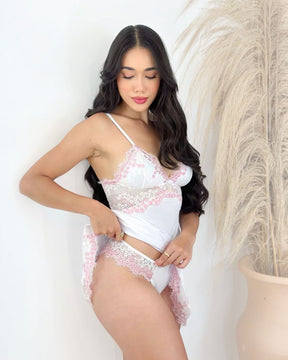 LINGERIE

LADURRIE

CONJUNTOS

camisolas noturna

CAMISOLA DE LUXO

Conjunto Gucci Bloom - Camisola + Robe e Calcinha