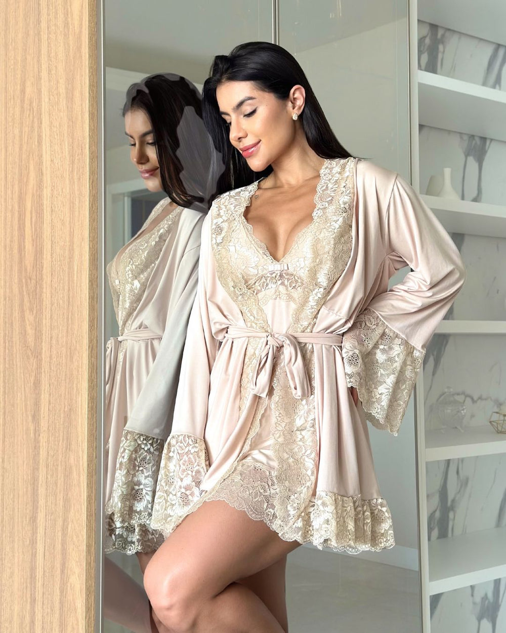 LINGERIE

LADURRIE

CONJUNTOS

Conjunto J’Prestige - Camisola + Robe e Calcinha

camisolas noturna

CAMISOLA DE LUXO

