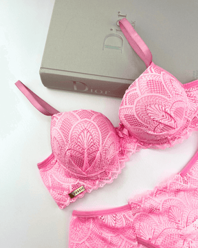 Sutiã + Calcinha  LINGERIE PROMOCAO  LINGERIE  LADURRIE  CONJUNTO LINGERIE  Conjunto Flowers  CONJUNTO DE LINGERIE POLIAMIDA  CONJUNTO DE LINGERIE MICROFIBRA  CALCINHA E SUTIA PROMOCAO