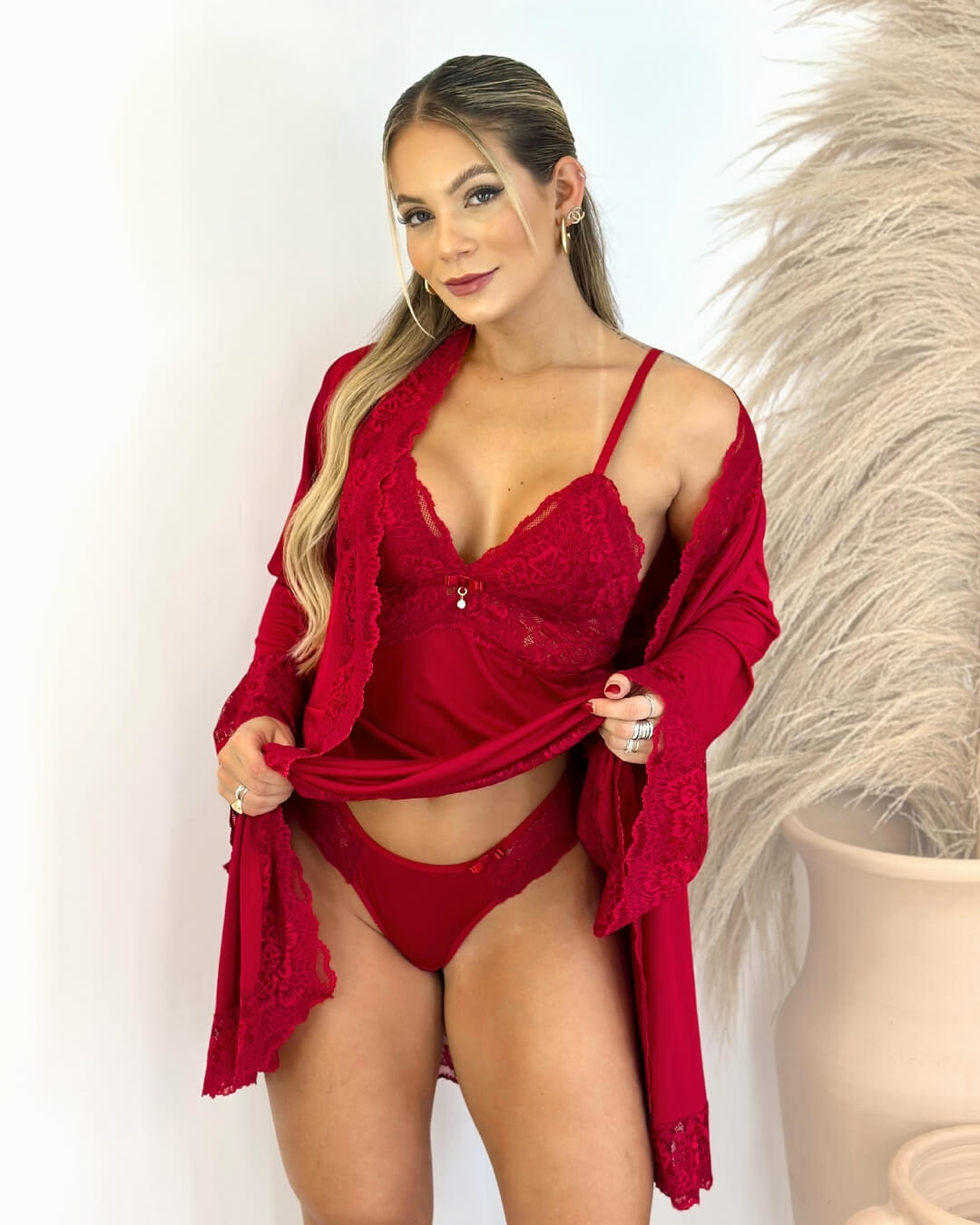LINGERIE

LADURRIE

CONJUNTOS

Conjunto L’Essence Rouge - Camisola + Robe e Calcinha

camisolas noturna

camisolas

camisola
