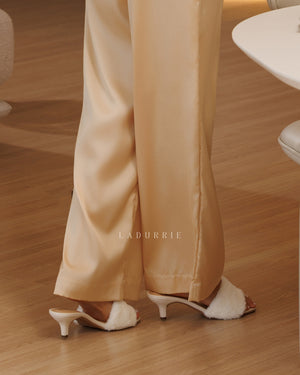 Mule Blanche Salto Ladurrie