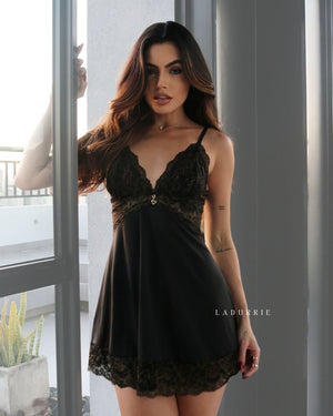 Conjunto Paco Rabanne Camisola + Robe + Calcinha