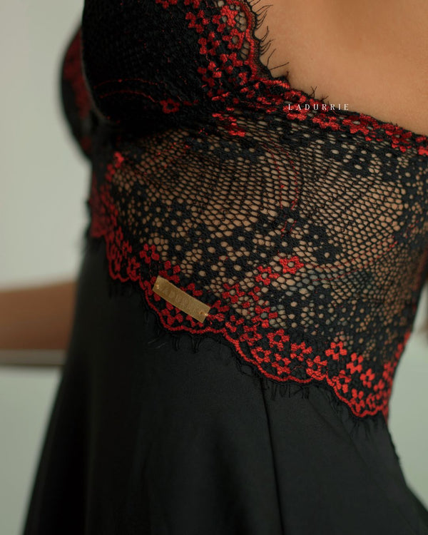 LINGERIE

LADURRIE

CONJUNTOS

Conjunto Bourbon Rouge Camisola + Calcinha

camisolas noturna

CAMISOLA DE LUXO

