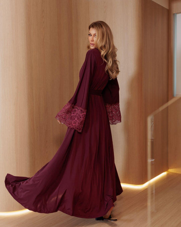 linha noite de luxo
linha noite
lingerie de luxo
LADURRIE
CONJUNTOS
Conjunto Château Margaux Camisola Longa + Robe + Calcinha
camisolas noturna
camisolas
HAUTE SLEEPWEAR
sleepwear
CAMISOLA LONGA E ROBE LONGO
robe longo
