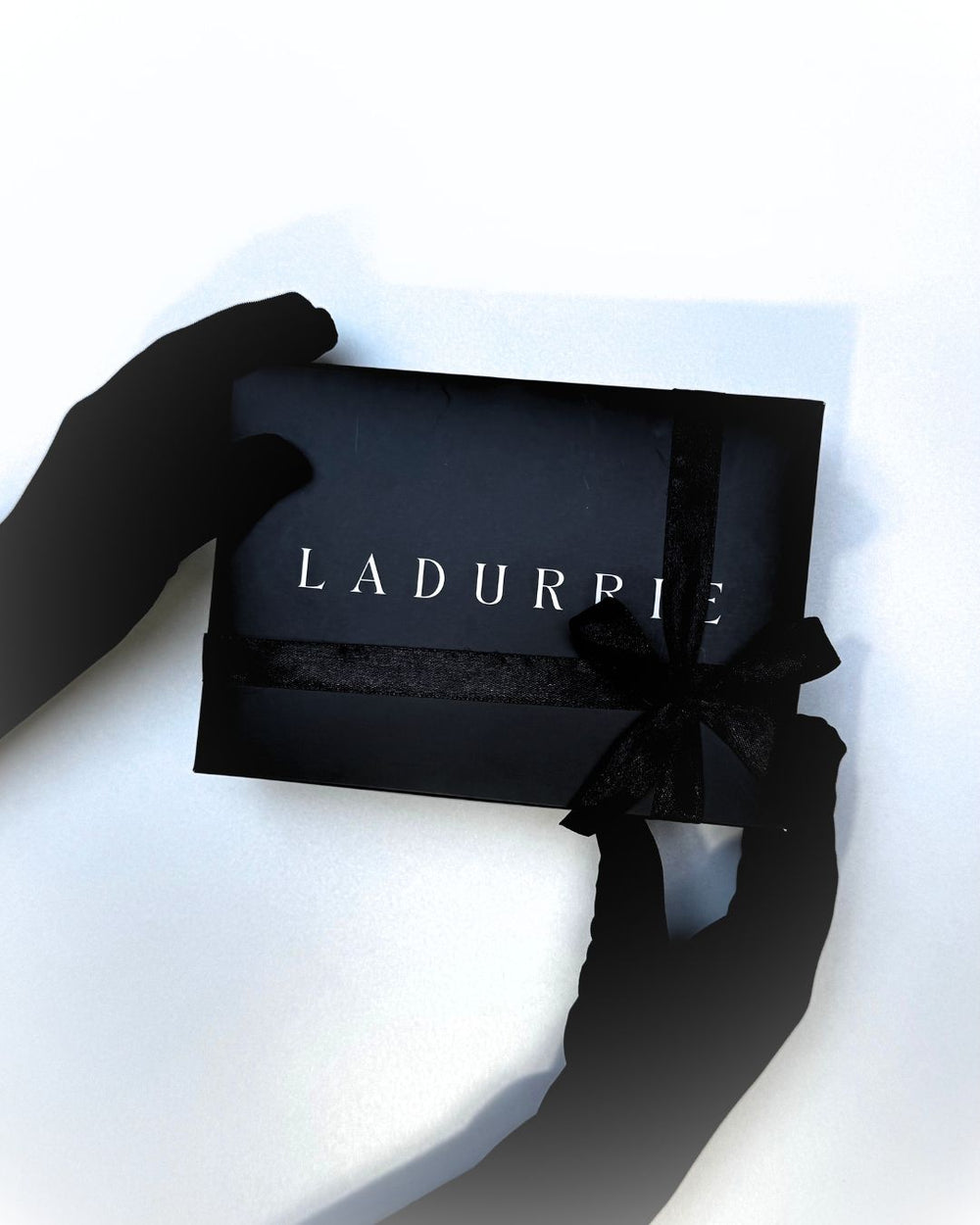 Embalagem Box para Presentear Tampa Padrão LADURRIE L 13 x A 6 x P 18,3 cm