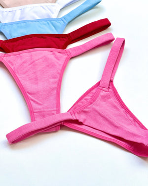 LEVE 10 PAGUE 8 ALGODÃO - SORTIDAS

LADURRIE

Combo Leve 10 e Pague 8 - Calcinhas Em Algodão Sortidas

CALCINHA POLIAMIDA

CALCINHA FIO DENTAL

CALCINHA FIO

CALCINHA BIQUINI

CALCINHA ALGODAO