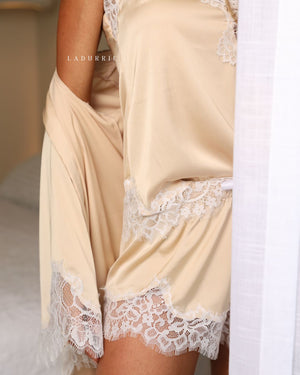 pijama

lingerie de luxo

LINGERIE

LADURRIE

CONJUNTOS

Conjunto Champagne Nuit Baby-Doll e Robe em Cetim e Renda

Conjunto Baby-Doll

Baby-Doll

pijama cetim

baby doll cetim