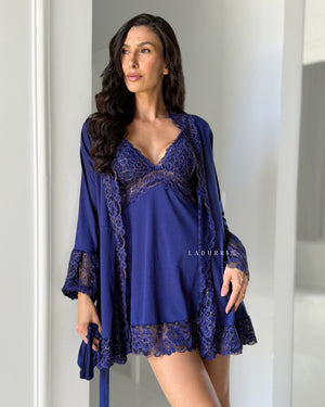 sleepwear

LINGERIE

LADURRIE

CONJUNTOS

Conjunto Angel Mugler - Camisola + Robe e Calcinha

camisolas noturna

CAMISOLA E ROBE

CAMISOLA DE LUXO