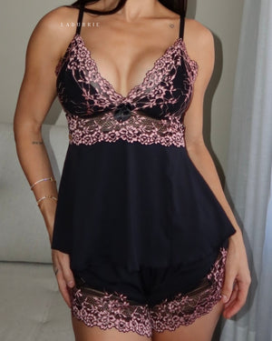 pijama

lingerie de luxo

LINGERIE

LADURRIE

CONJUNTOS

Conjunto Baby-Doll Mon.Paris

Conjunto Baby-Doll

Baby-Doll