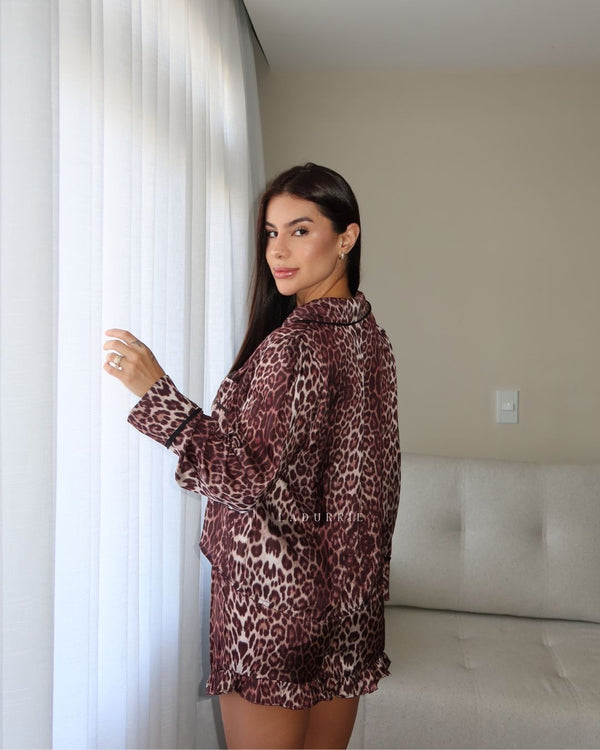 Pijama Onça LADURRIE – Manga Longa com Short em Cetim | Últimas unidades