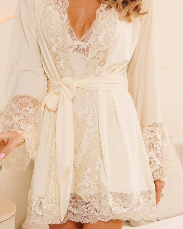 conjunto noiva, robe noiva, camisola noiva, enxoval noiva, presente noiva, lingerie bridal, robe, camisola renda, LADURRIE, champagne, conjunto marfim, sleepwear luxo, loungewear feminino, presente feminino, moda íntima luxo, robe curto, camisola, noite de núpcias