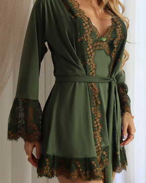 ROBE LUXO

renda dourada

LADURRIE

camisolas

CAMISOLA DE LUXO

HAUTE COSTURE

HAUTE SLEEPWEAR